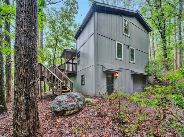 5793 Scenic Hills Dr, Roanoke, VA 24018