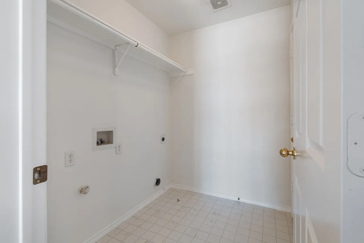 Building Photo - 8513 Stetson Dr