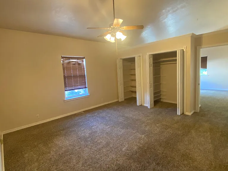 2609 Hillcrest Ln #2609 — Photo 8