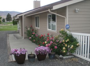 210 Pear Pl SW, Mattawa, WA 99349