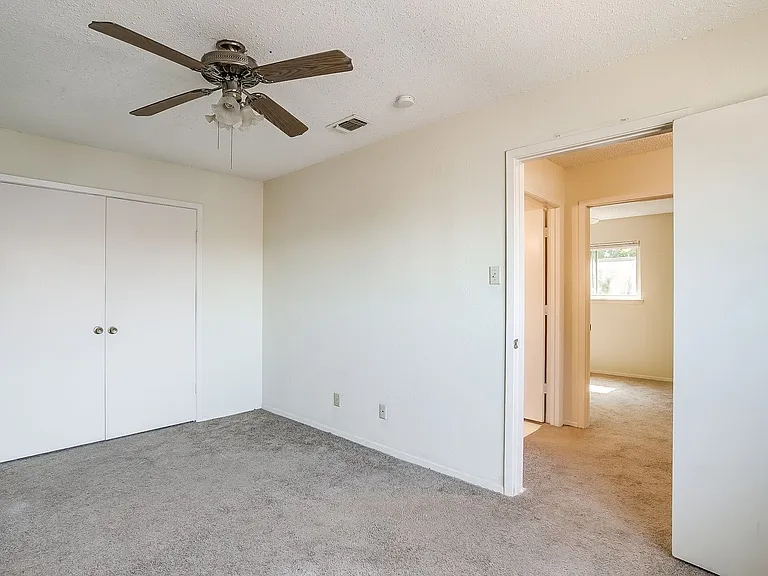 127 Allencrest Dr — Photo 30