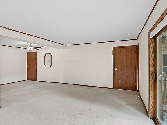 4th image of 9654 Nottingham Ave APT 1A
