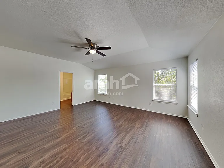 318 Roswell Cyn — Photo 12