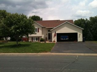 1843 Parkway Ave, Shakopee, MN 55379