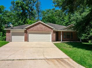12202 Mustang Ave, Willis, TX 77378