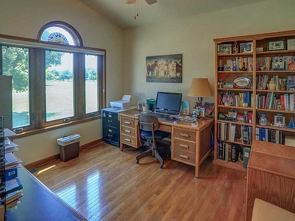 3rd image of 3209 Fawn Creek Ct
