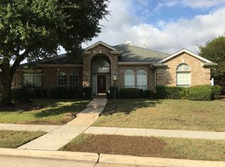 1050 Bay Dr, Pell City, AL 35128