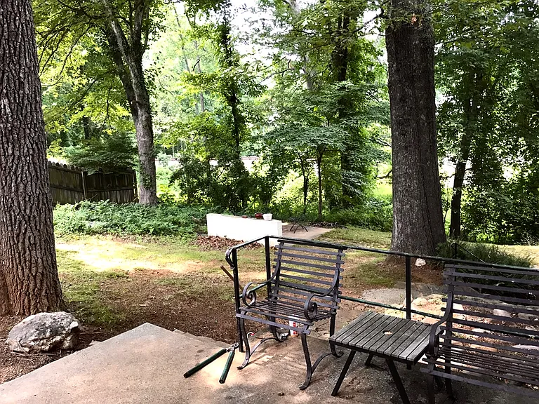 207 Stribling Ave #8 — Photo 8