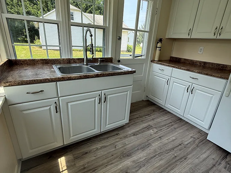 204 Sunset Ave #1 — Photo 12