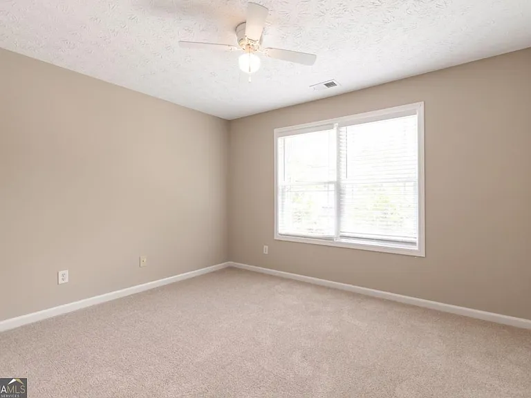 2020 Briar Creek Ct NE — Photo 23