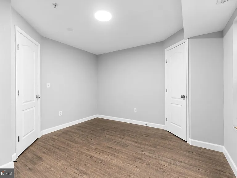 1829 Providence St NE #B — Photo 16
