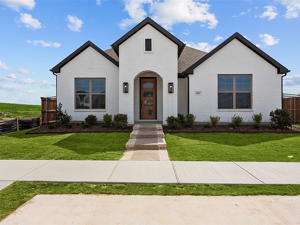 1st image of 1052 Almond Blossom Cir