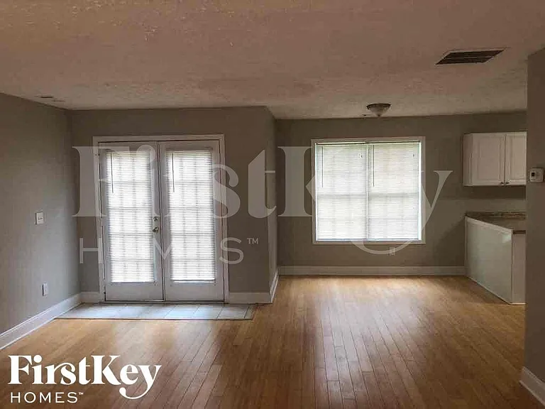 1813 Alcovy Springs Ln — Photo 3