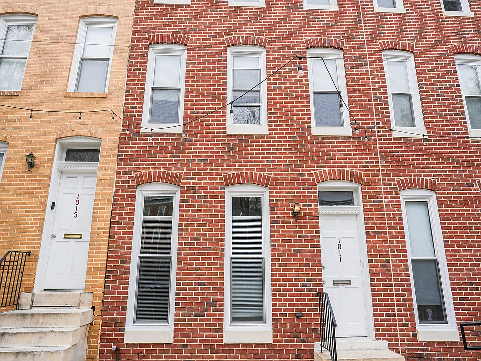 1011 N Broadway