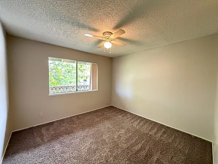 Sharis Apartments — Photo 122