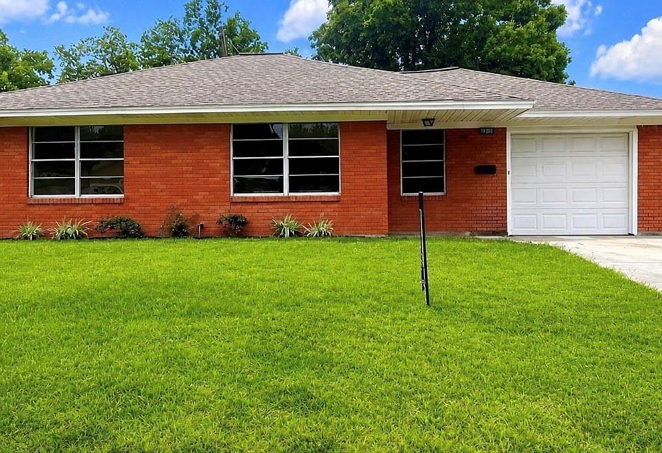 1st image of 2102 Blueberry Ln
