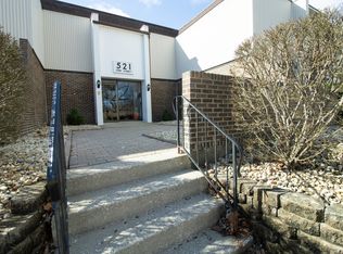 521 73rd St APT 104, Downers Grove, IL 60516