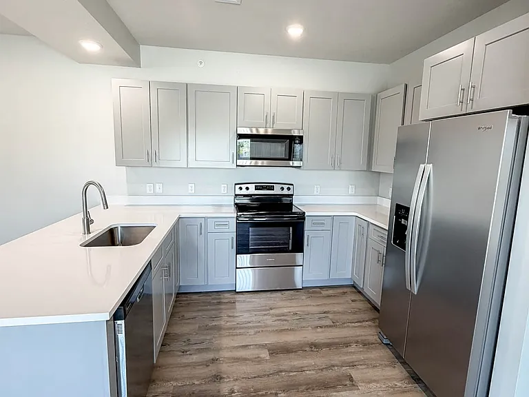 Stevens Creek Villas South — Photo 20