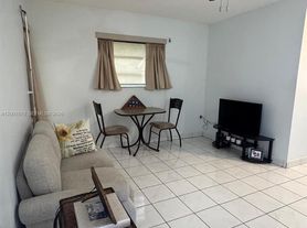 5501 SW 89th Ave, Miami, FL