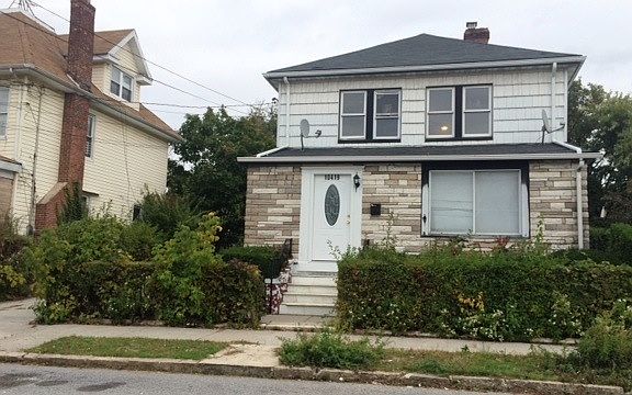 2nd image of 10418 219th St