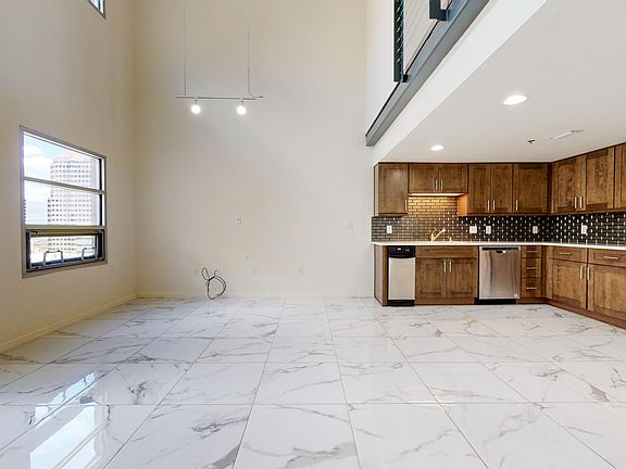 4th image of 524 Central Ave SW #Penthouse E