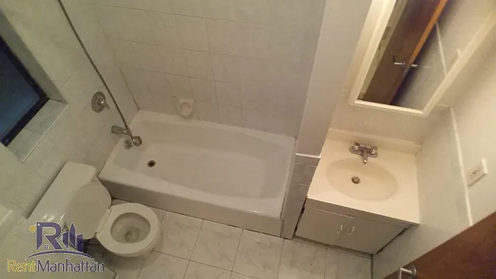 Rented by Rent Manhattan | media 8