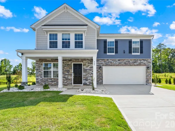 527 Millstone Dr, Edgemoor, SC 29712
