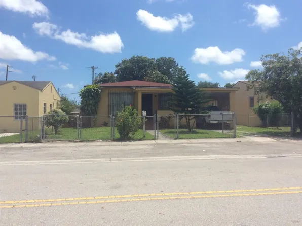 366 E 7th St, Hialeah, FL 33010