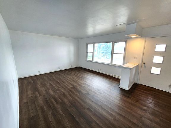 4th image of 5551 E Apple Ave