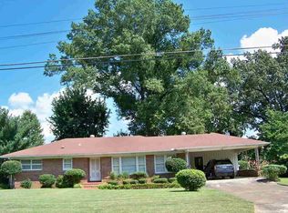 42 Summar Dr, Jackson, TN 38301