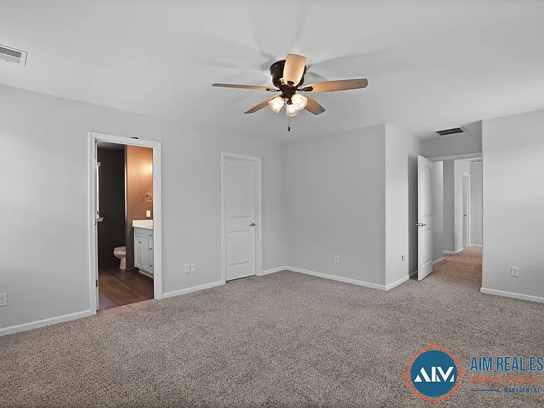 85 Conifer St — Photo 32