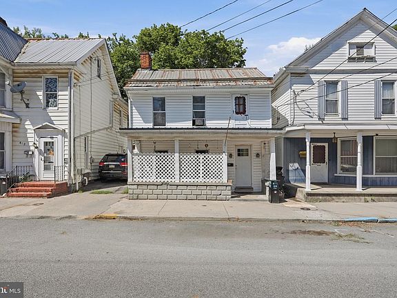 2nd image of 416 W John St