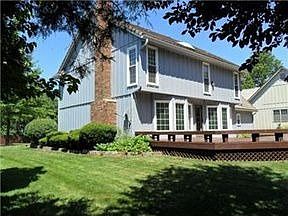 3rd image of 3901 NE Beechwood Dr