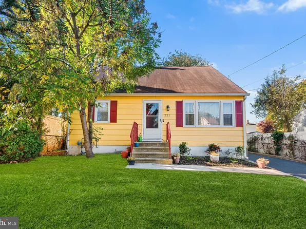 221 Hazelhurst Ave, Ewing, NJ 08638