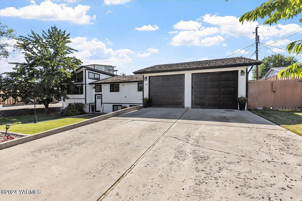 10 Fruitspur Dr photo 1