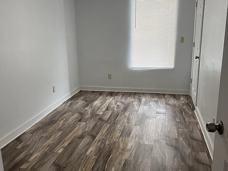 5520 Summit Ave #2 — Photo 6