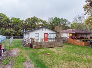 3 Cody St, Bacliff, TX 77518