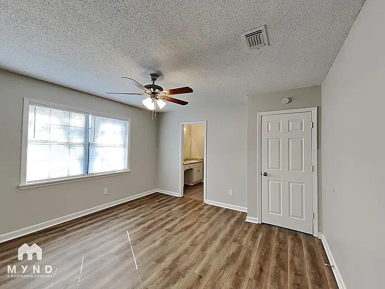 2979 Bayberry Ct — Photo 9