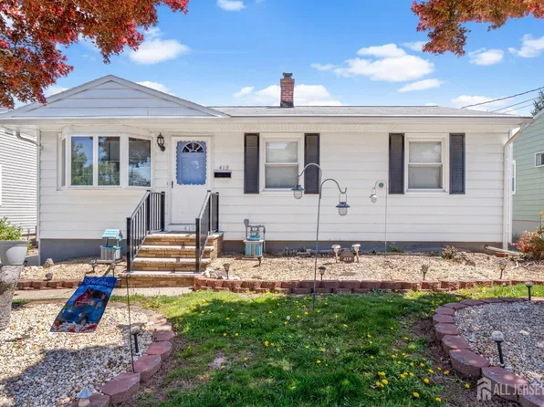 419 Broad St, Sewaren, NJ 07077