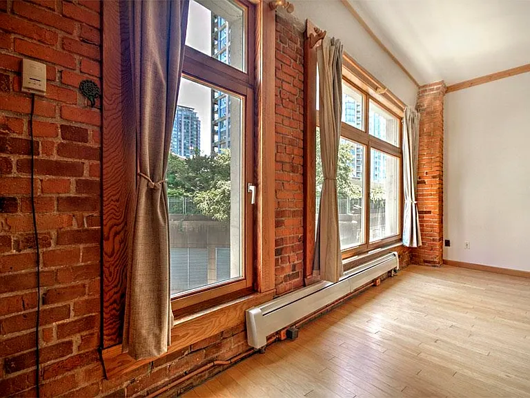 518 Beatty St #306 — Photo 16