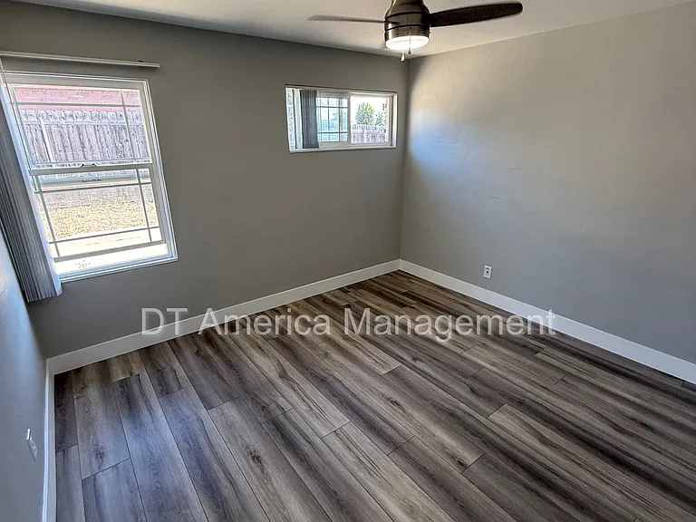6405 Zena Dr — Photo 30