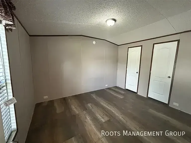 25 Riviera Courts Dr #25 — Photo 5