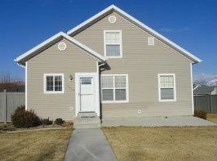 3289 E Peregrine Rd, Eagle Mountain, UT 84005