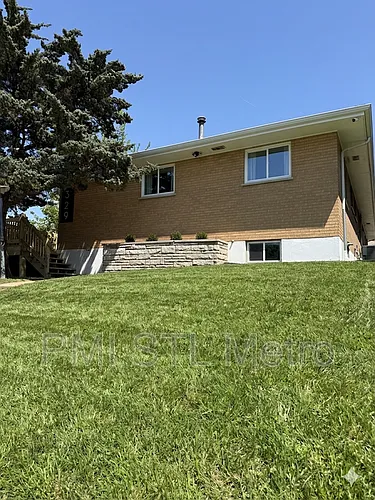 329 Eichelberger St Photo 1