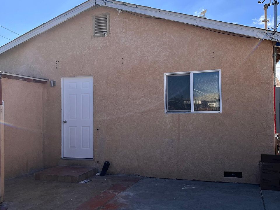 1st image of 2933 Columbine St