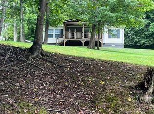 88 Crow Hl, Fayetteville, WV 25840