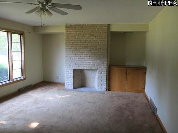 3rd image of 676 Martha Ave