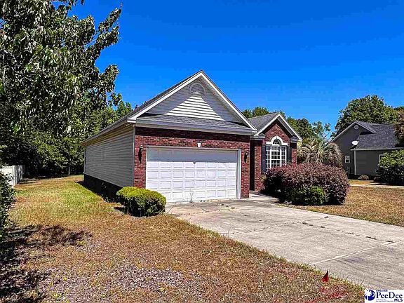 3rd image of 2130 Woodmore Cir
