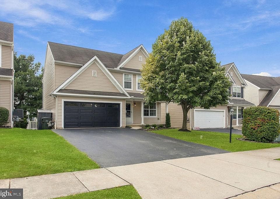 1st image of 355 Sunbury Way
