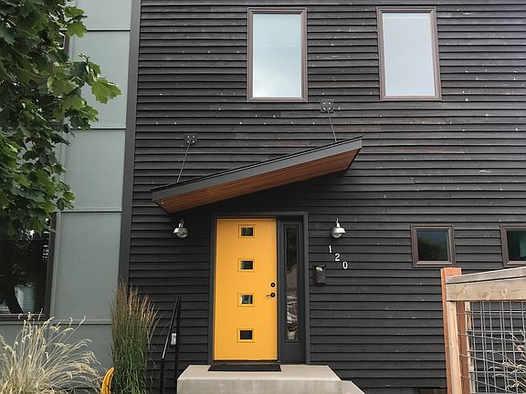 3rd image of 120 Kensington Ave